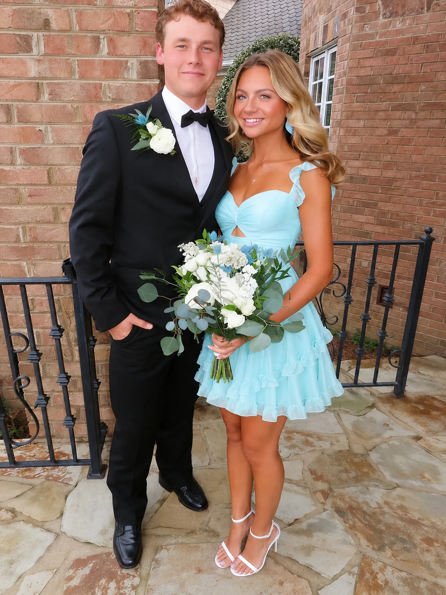 Sweetheart Ruffle Strap Tiered Chiffon Mini Homecoming Dress