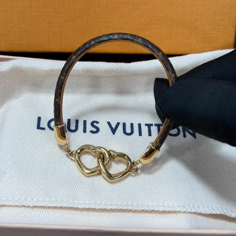 Louis Vuitton M6758E Say Yes Bracelet