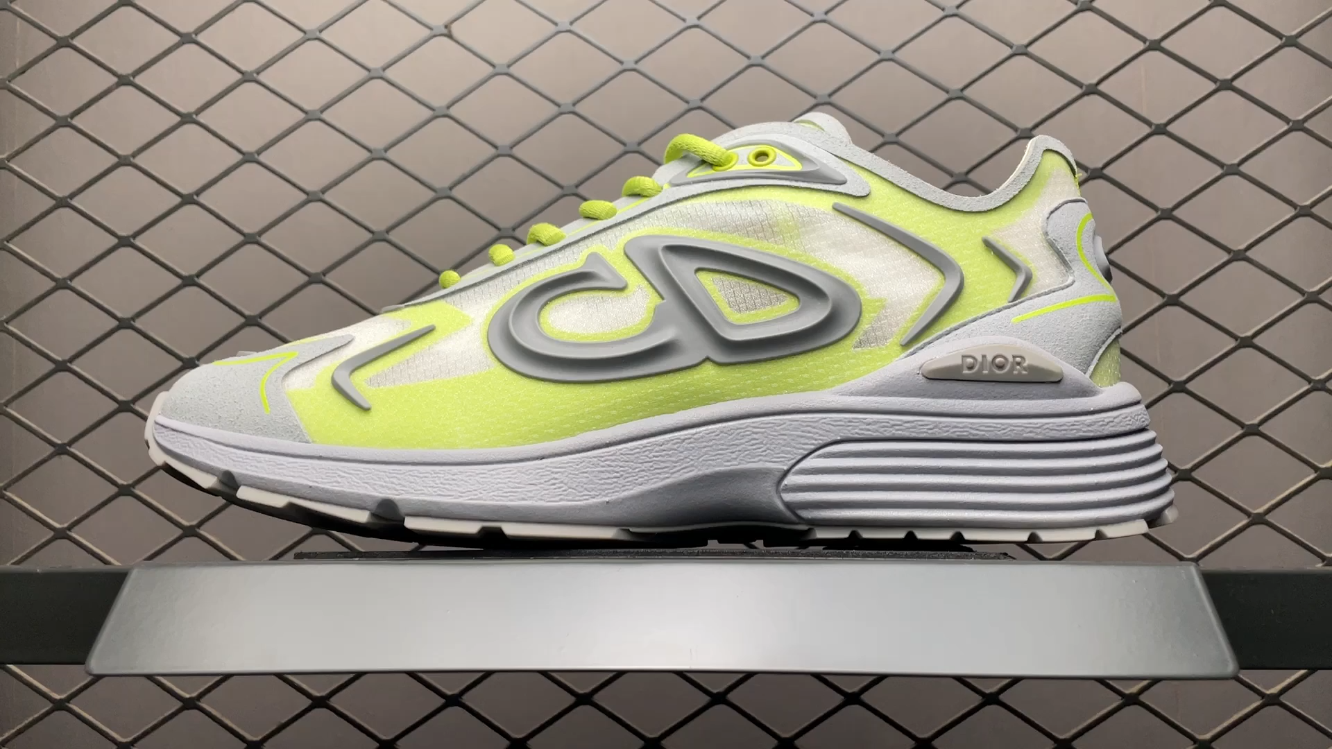 DR B30 Sneakers