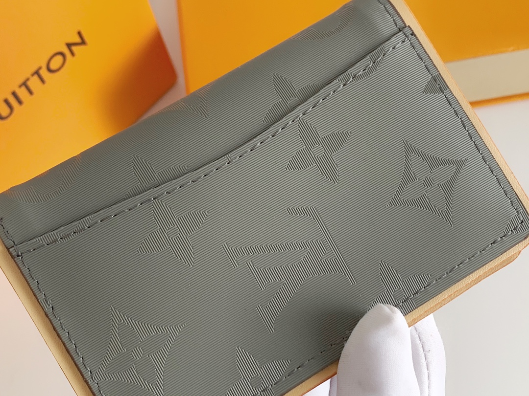 Cardholder 3.1″x4.3″x0.4″ BB-918000104