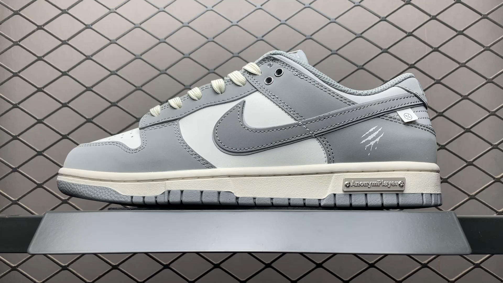 NK Dunk Low Shoes