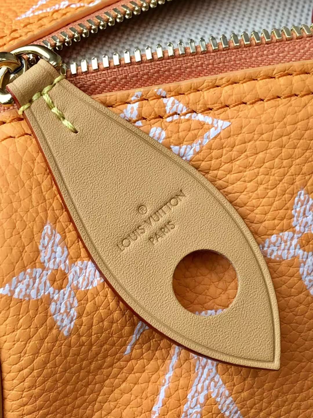 LV M13919 Speedy P9 bandouliere  40*26*23CM
