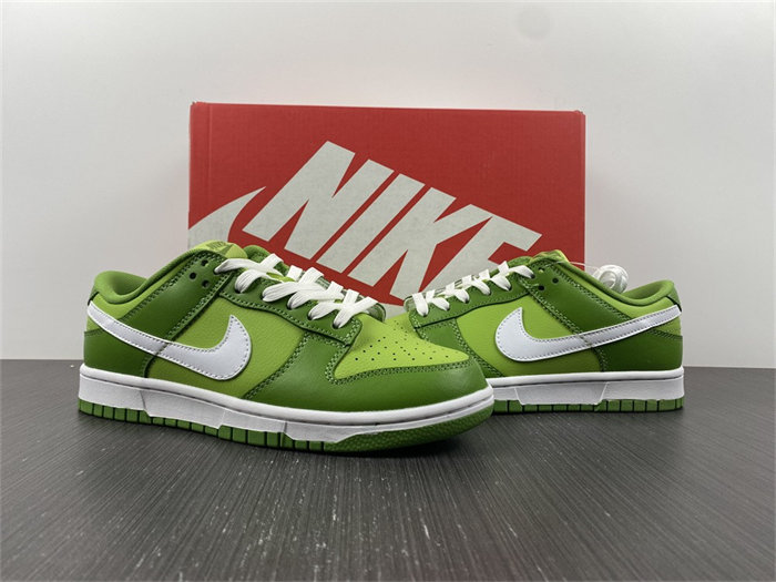 NK Dunk Low Chlorophyll DJ6188-300