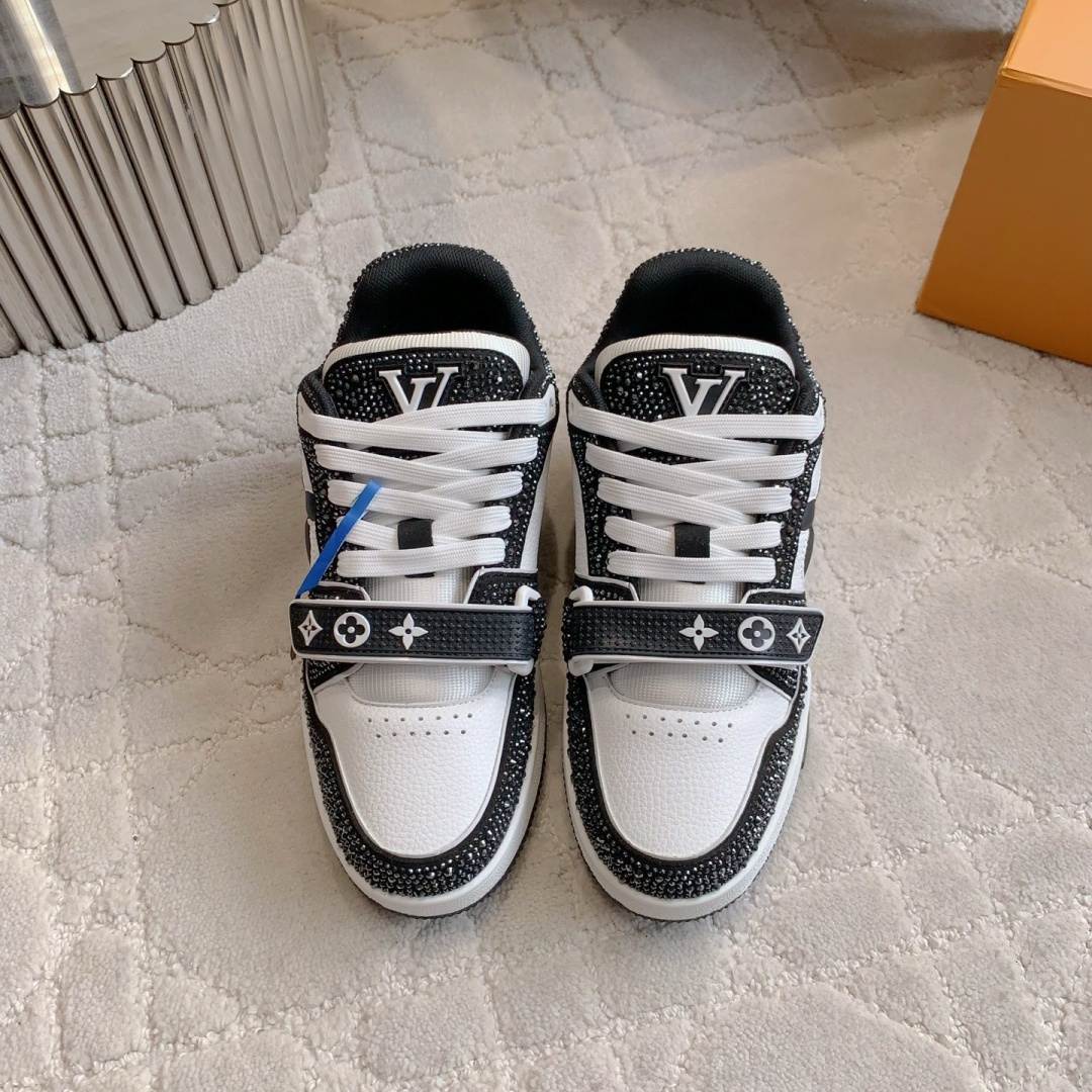 LV TRAINER