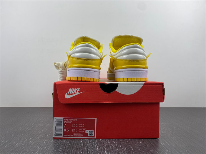 NK Dunk Low Twist “Vivid Sulfur” DZ2794-100