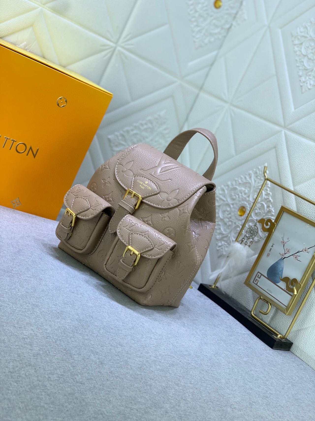 Leather backpack BB-921149