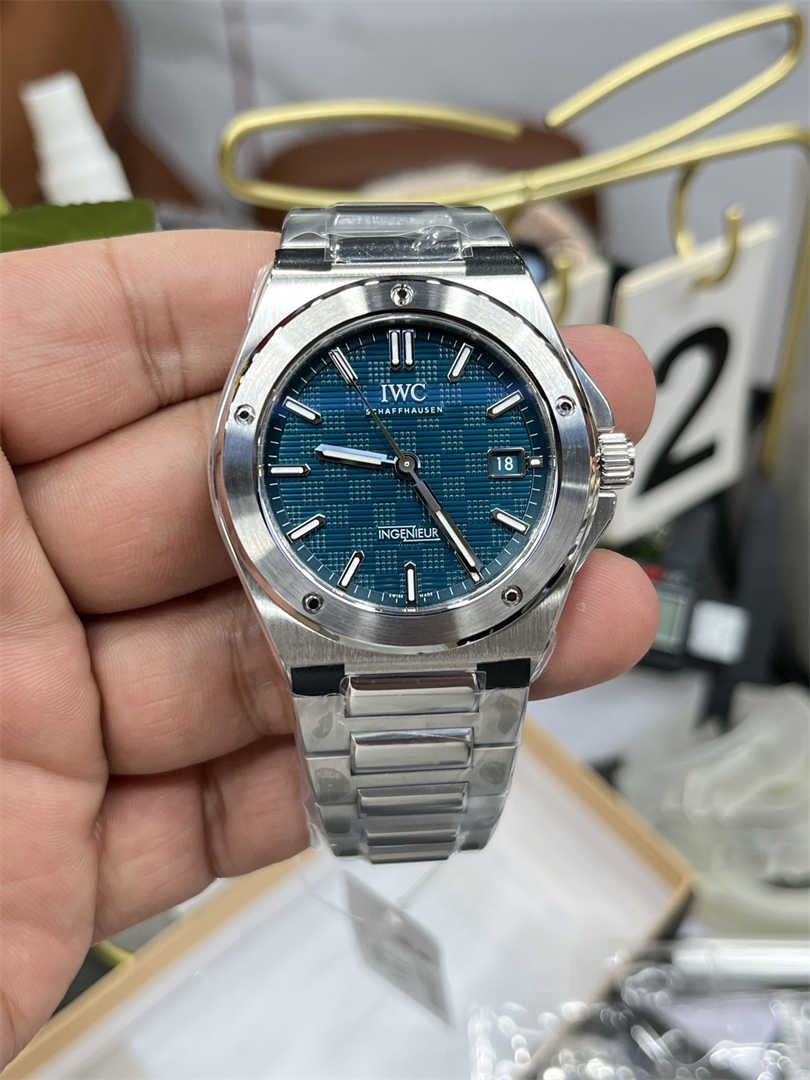 IWC Ingenieur Replica Blue Dial Watch – 40mm V7 Factory Automatic