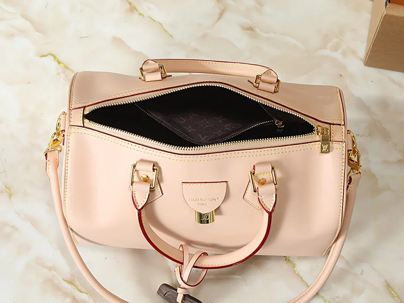 12.2″x8.3″x6.7″ Charm Genuine Leather Tote bag with adjustable straps BB-9211013