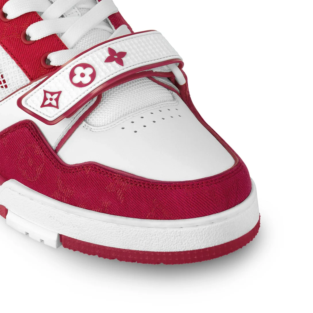 LV  Trainer Sneaker