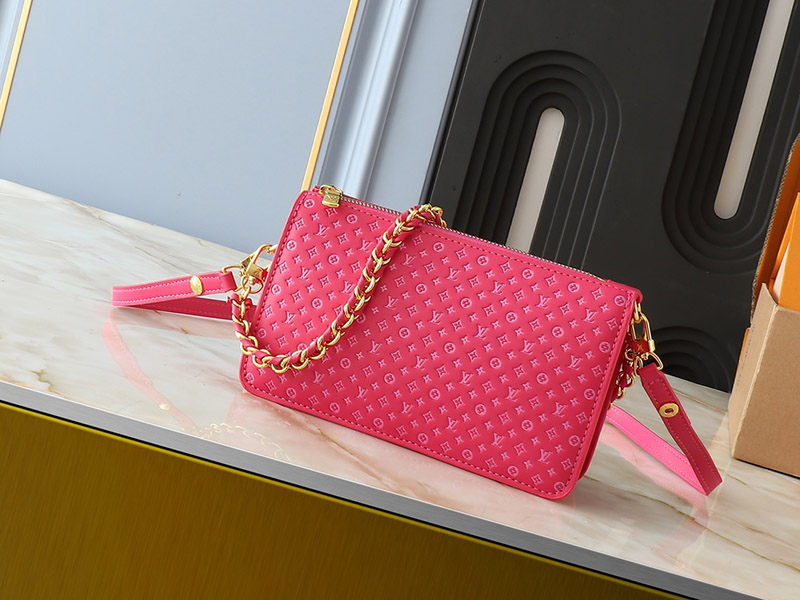 Rose Red Leather 8.5″x4.9″x2.0″ Chains Handbag with Adjustable Strap BB-921492