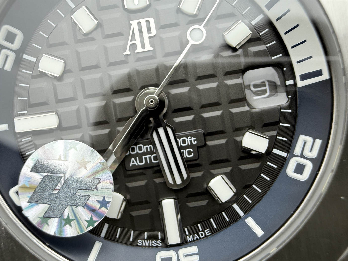 AP 15720 Replica – Royal Oak Offshore 42mm Stainless Steel Watch