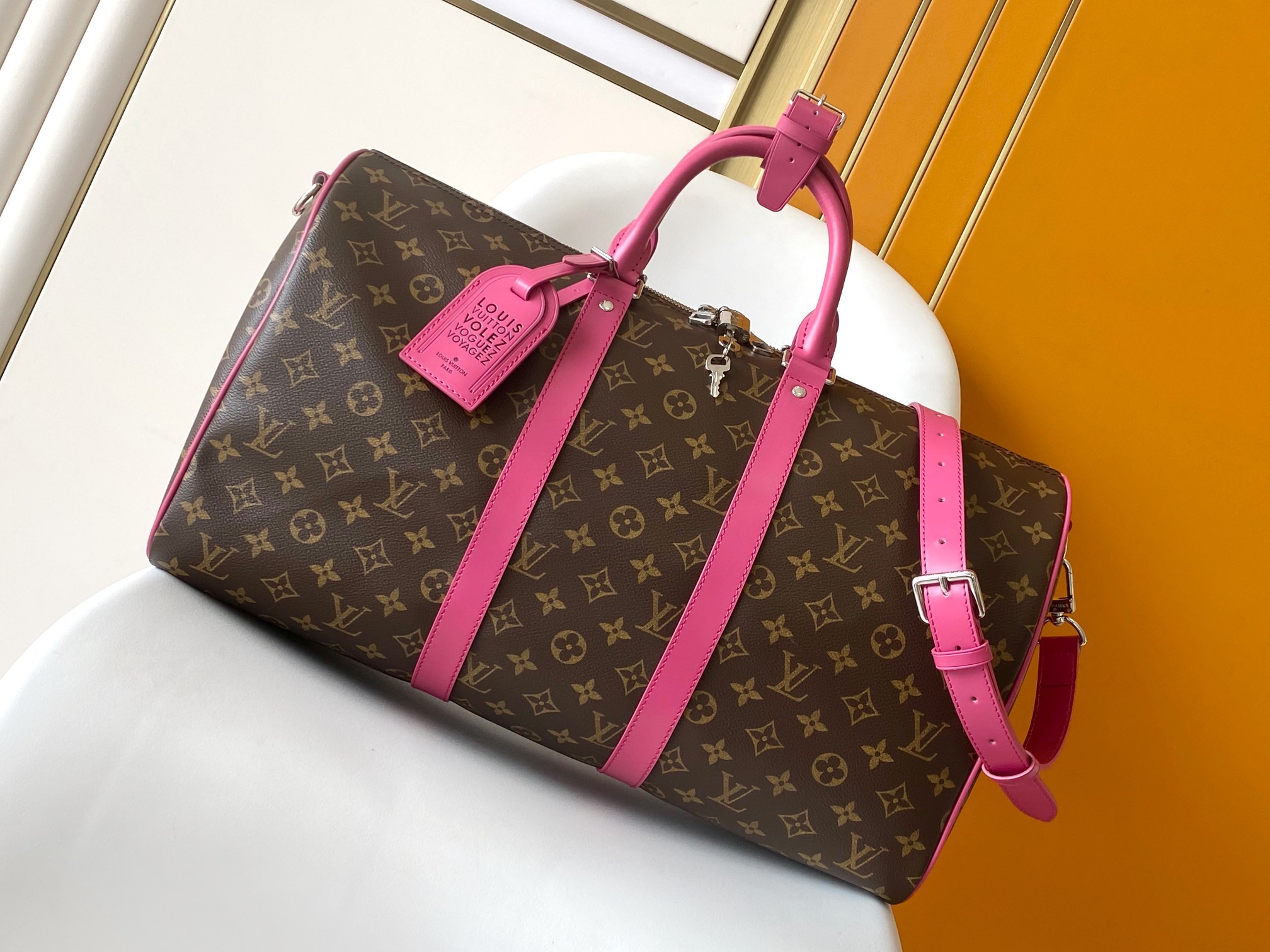 LV Keepall Bandoulière 45 M13807 Size：45x27x20cm