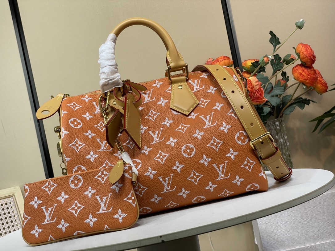 LV travelling bag（Multiple sizes/colors）