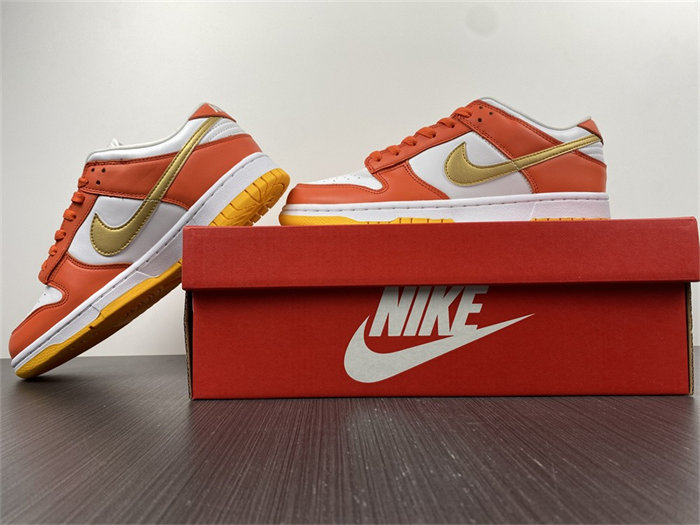 NK Dunk Low University Gold DQ4690-800
