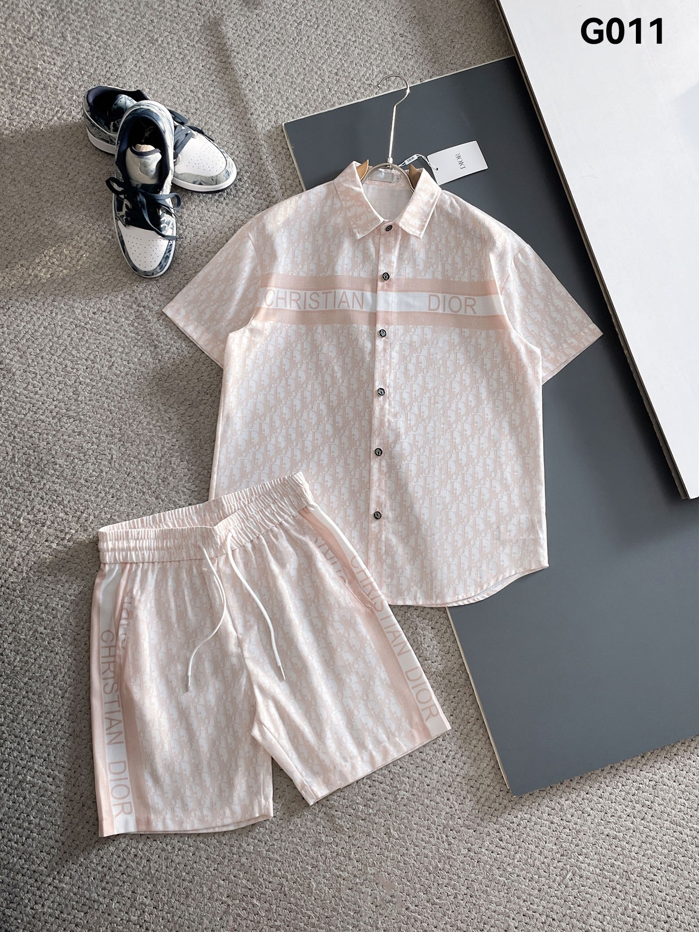DR Two-piece suit