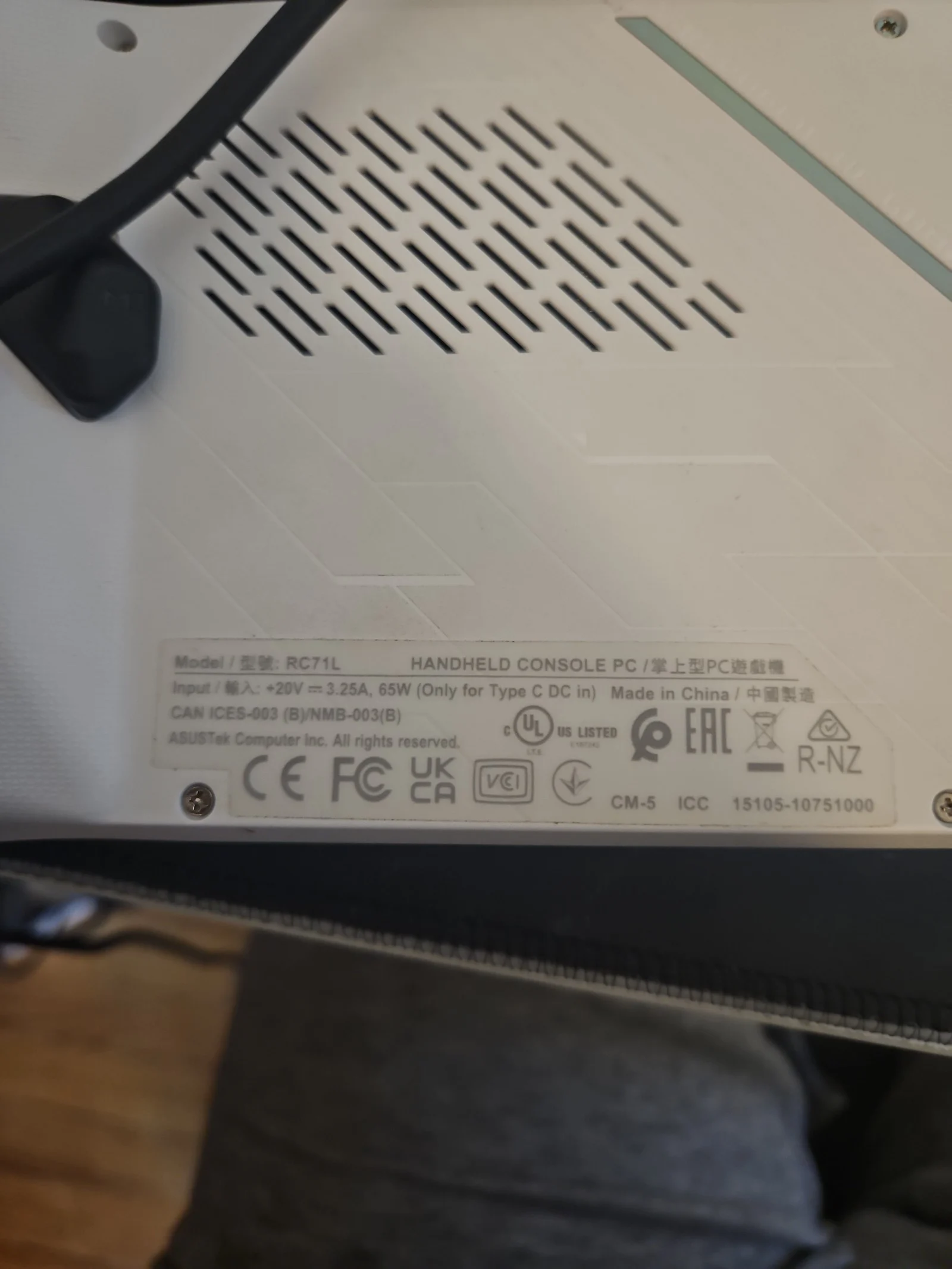 ASUS rog ally 9A56