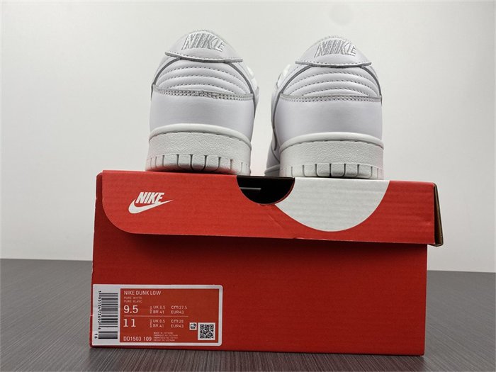 NK Dunk Low Triple White DD1503-109