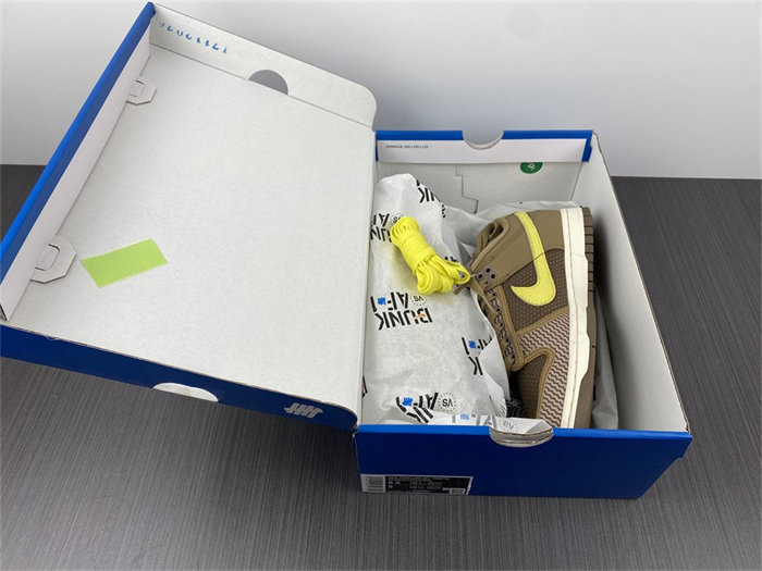 NK Dunk Low SP Undefeated Canteen Dunk vs. AF1 Pack DH3061-200
