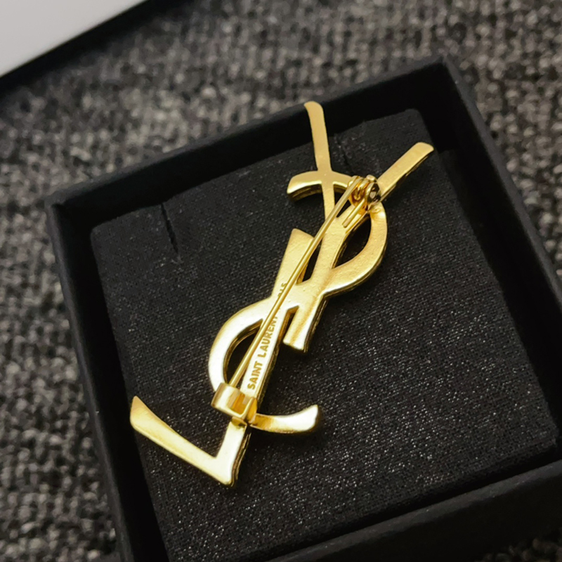 Fashion Golden Brooch QTXZ-9110094