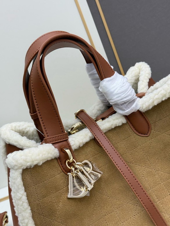 DR Handbag 29x19x21cm
