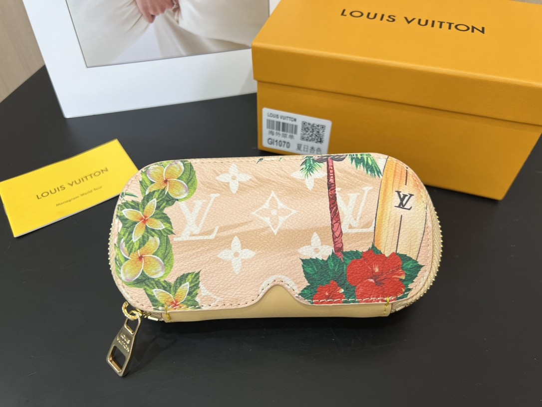 LV Glasses case