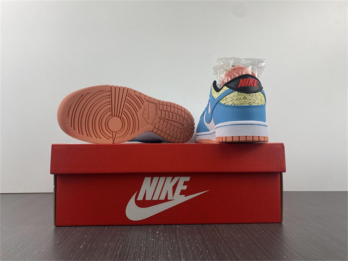 NK Dunk Low Kyrie Irving Baltic Blue DN4179-400