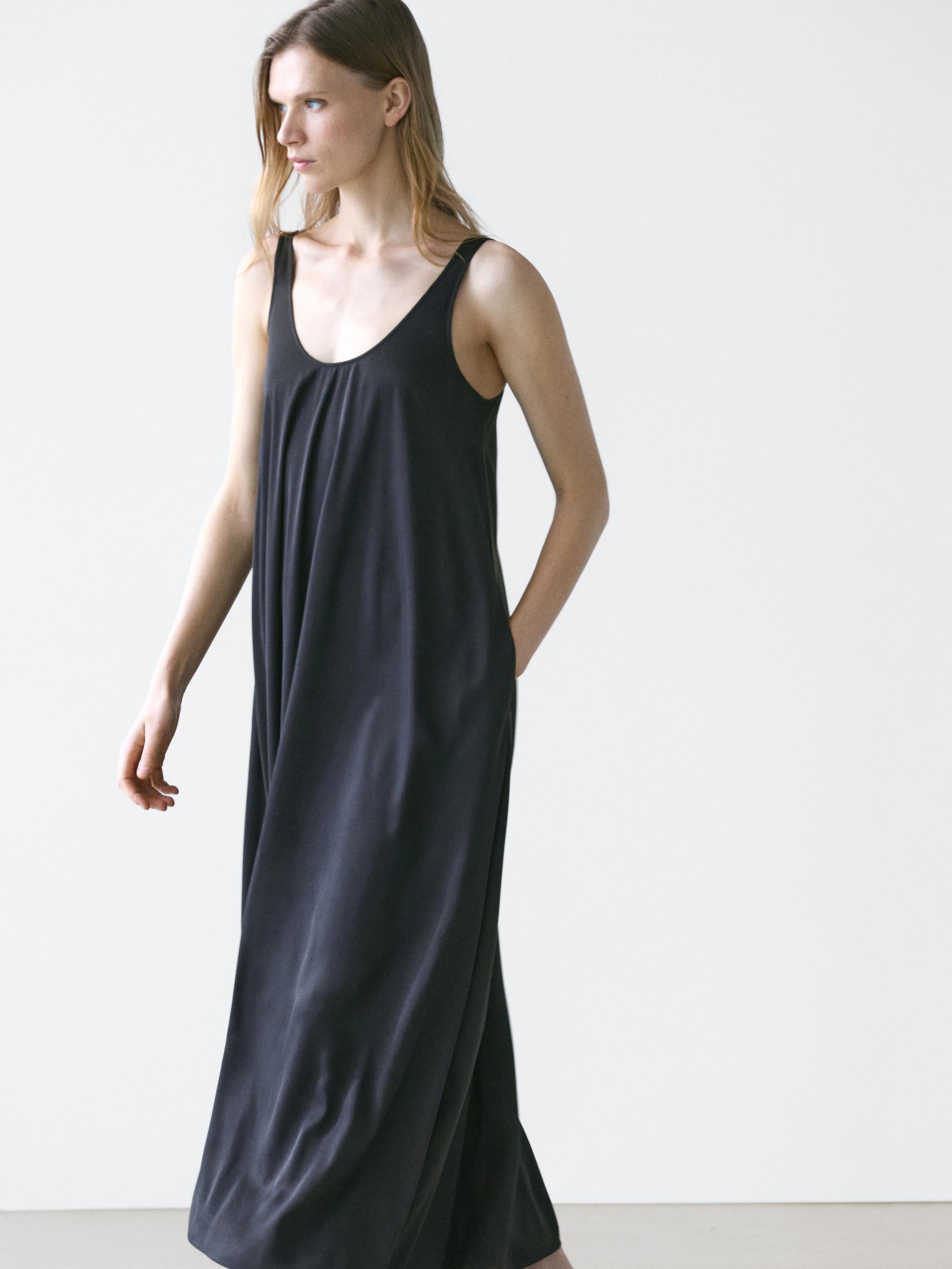 Vestido fluido evasé tirantes