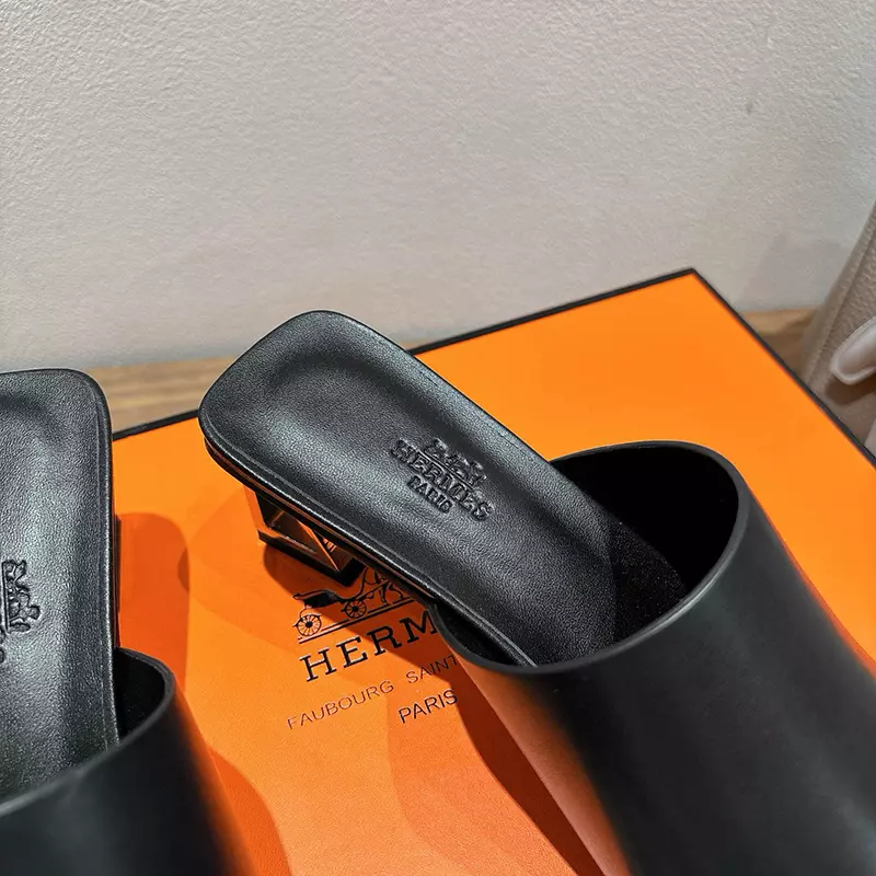 Fashion High Quality Real Leather Slippers LX-872325