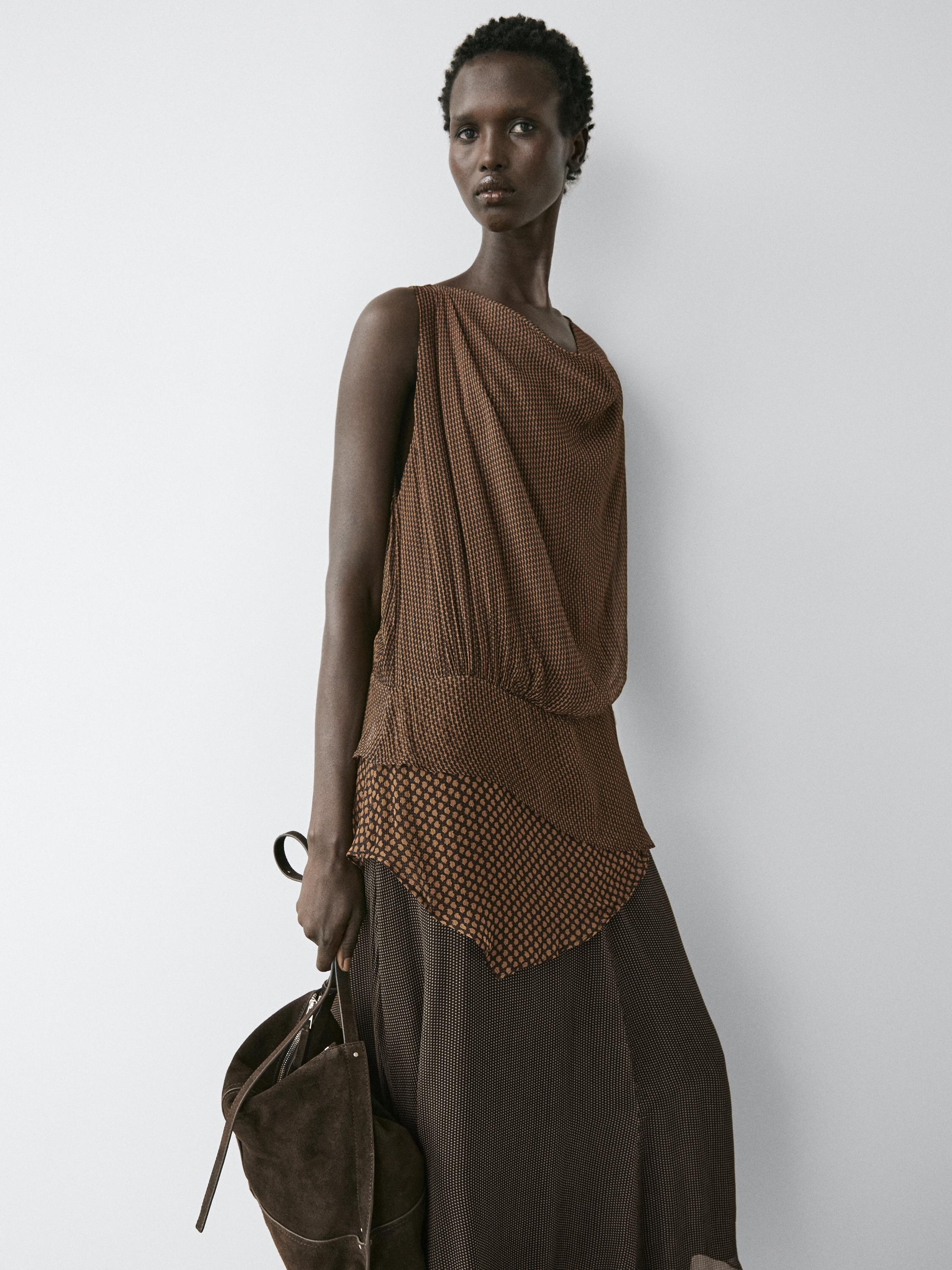 Vestido capas fluido volantes
