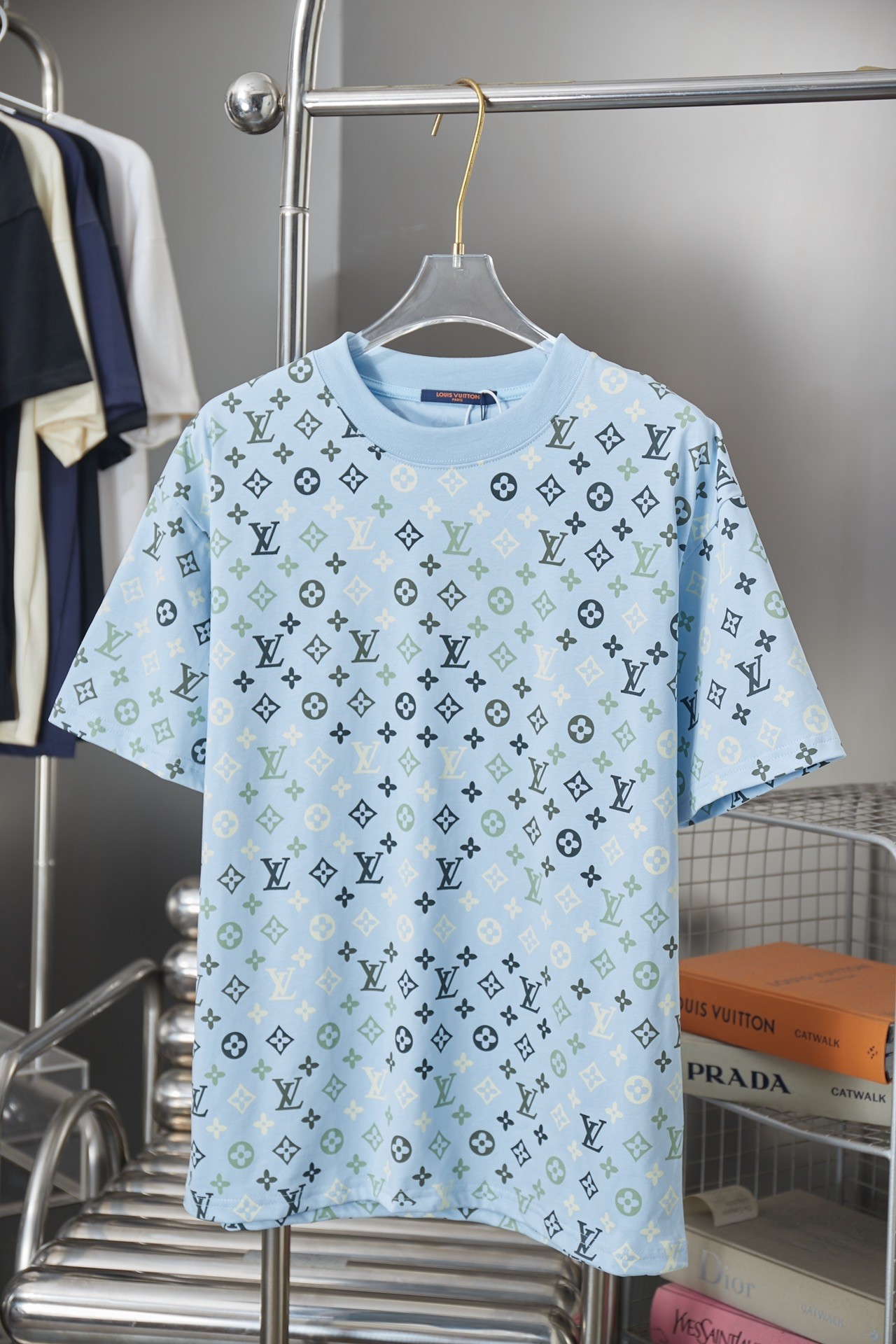 LV T-shirt