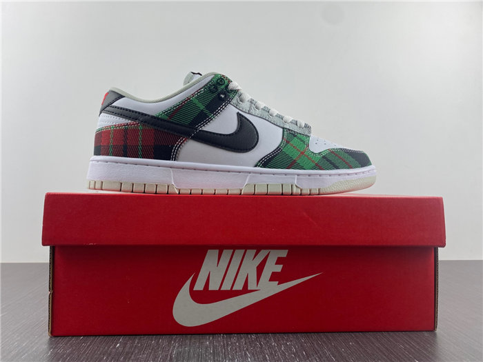 NK Dunk Low Tartan Plaid DV0827-100