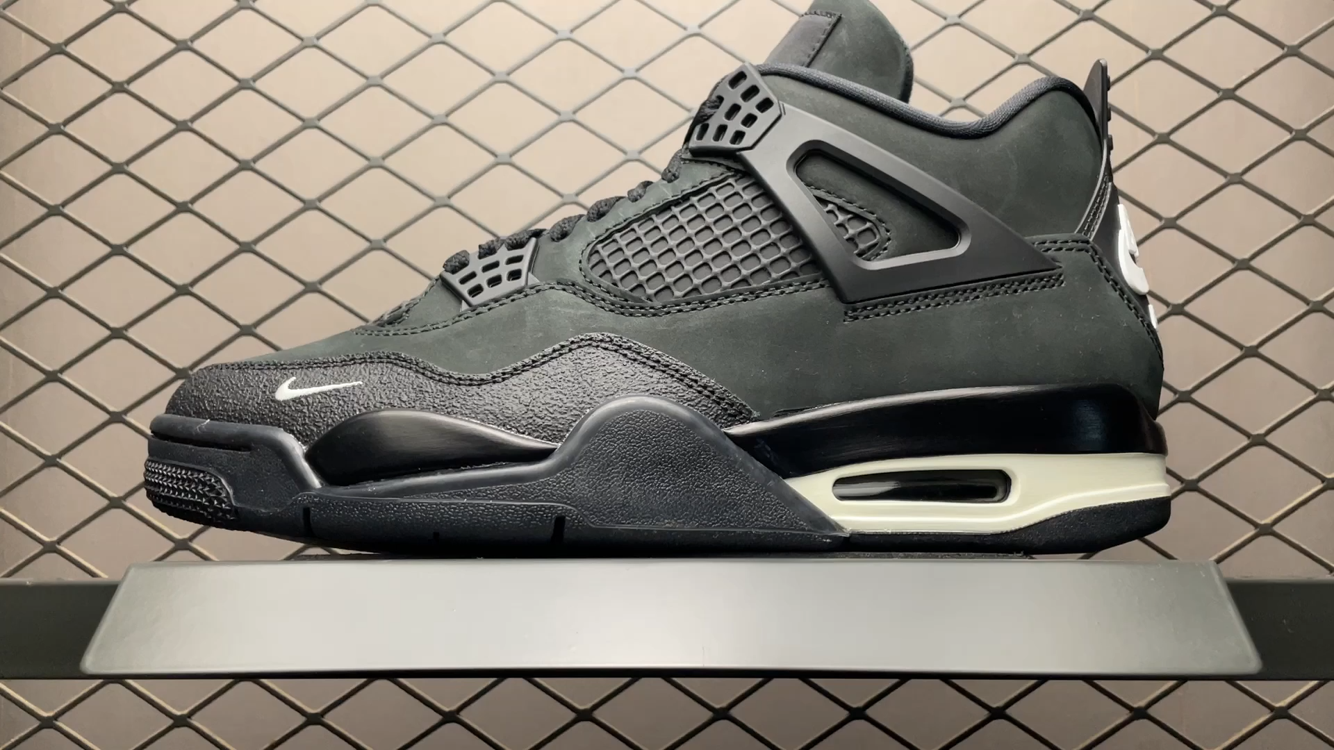 Nigel Sylvester x Air JRD 4 HF4340-001