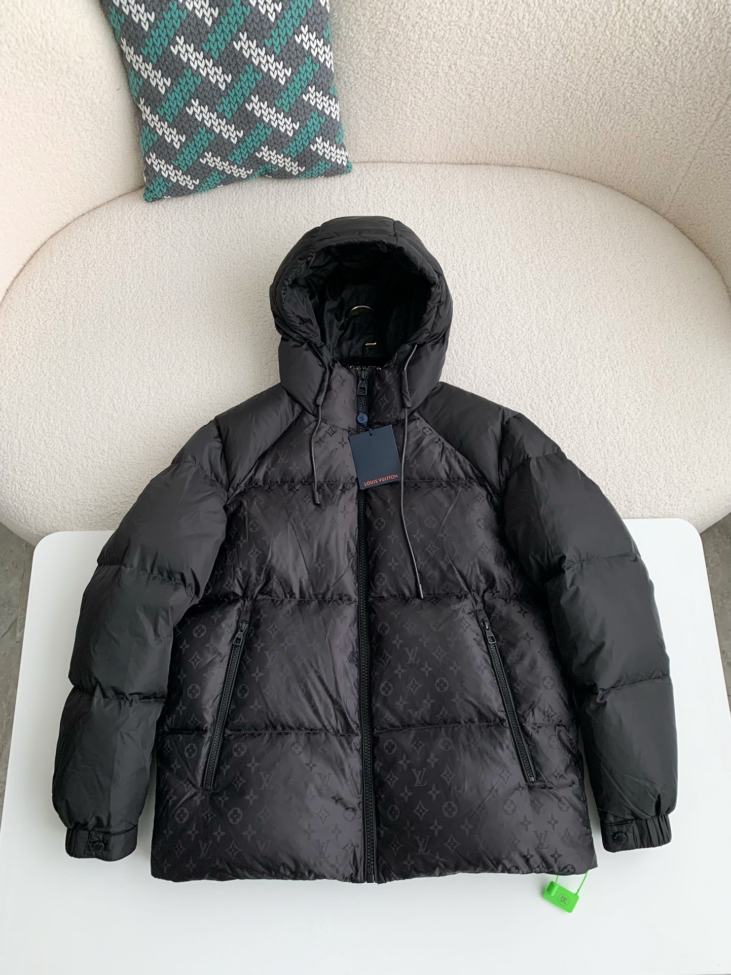 LV LOGO Down Jacket