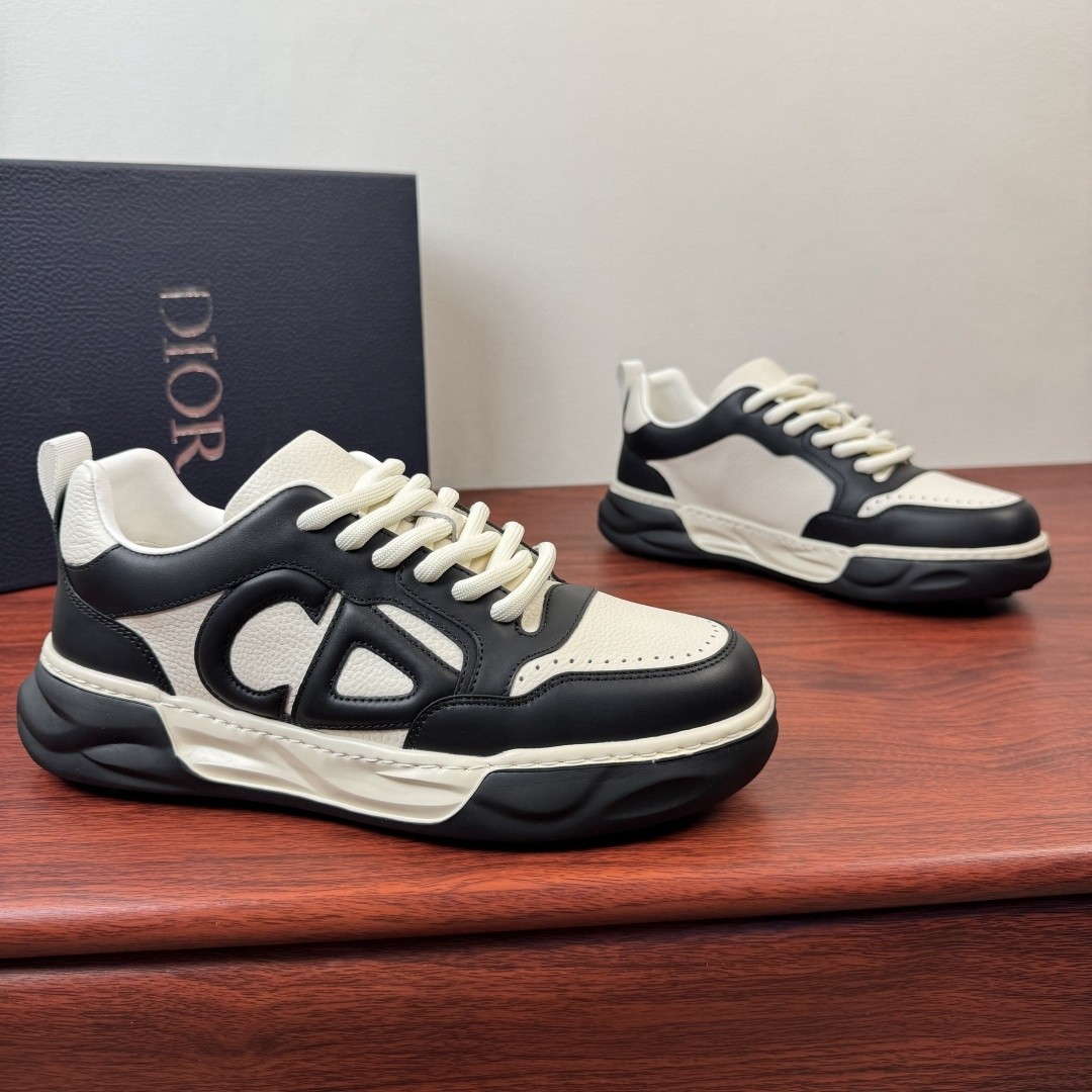 DR Sneaker