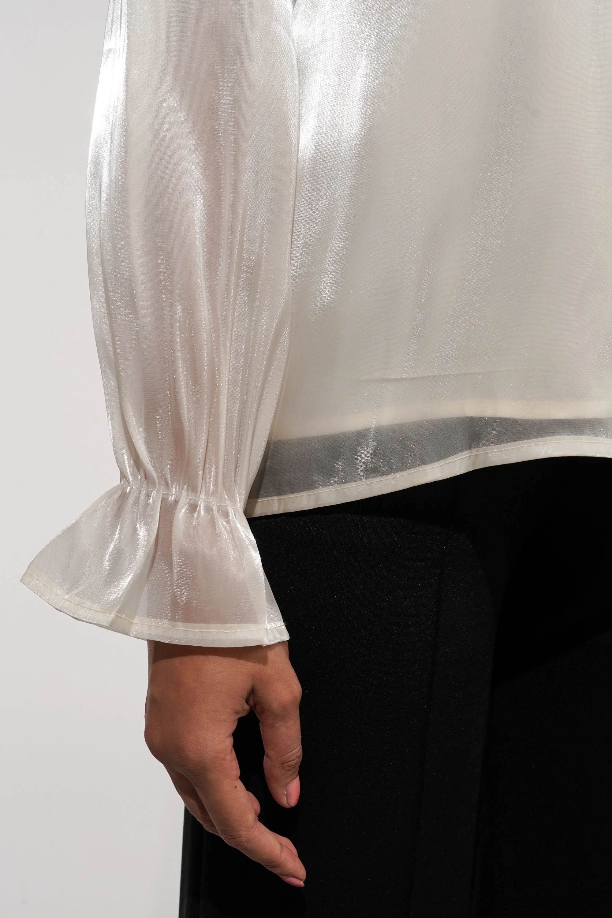 Pearl Flower Embroidered Tissue Top