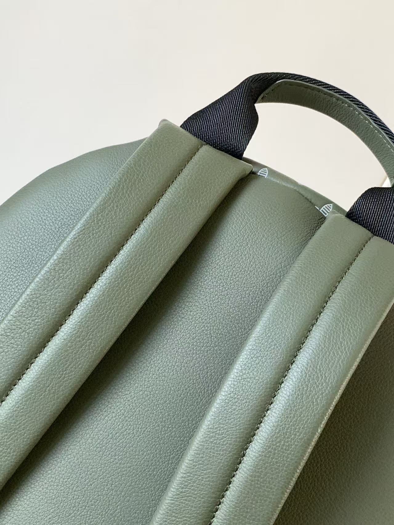 LV DISCOVERY Backpack 29*38*20CM（Multiple colors）