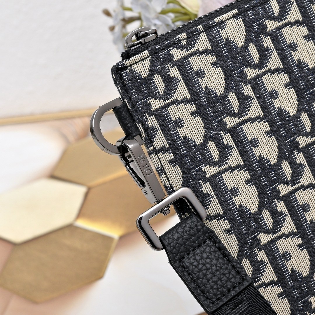 DR Clutch bag 26.5x17.5cm