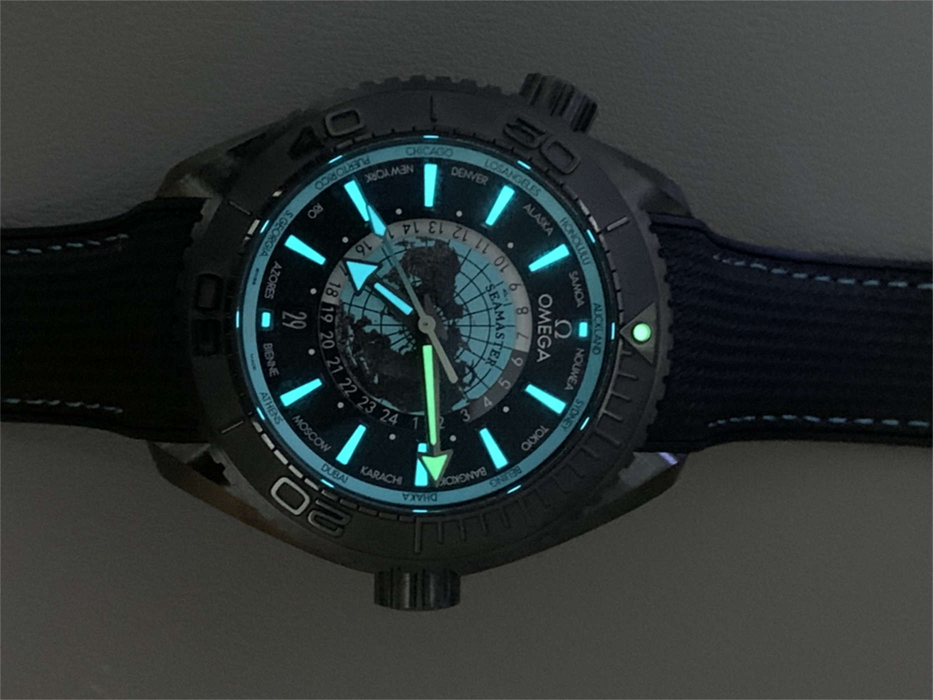 Omega Seamaster Worldtimer Replica – VS Factory Black Ceramic GMT 45.5mm