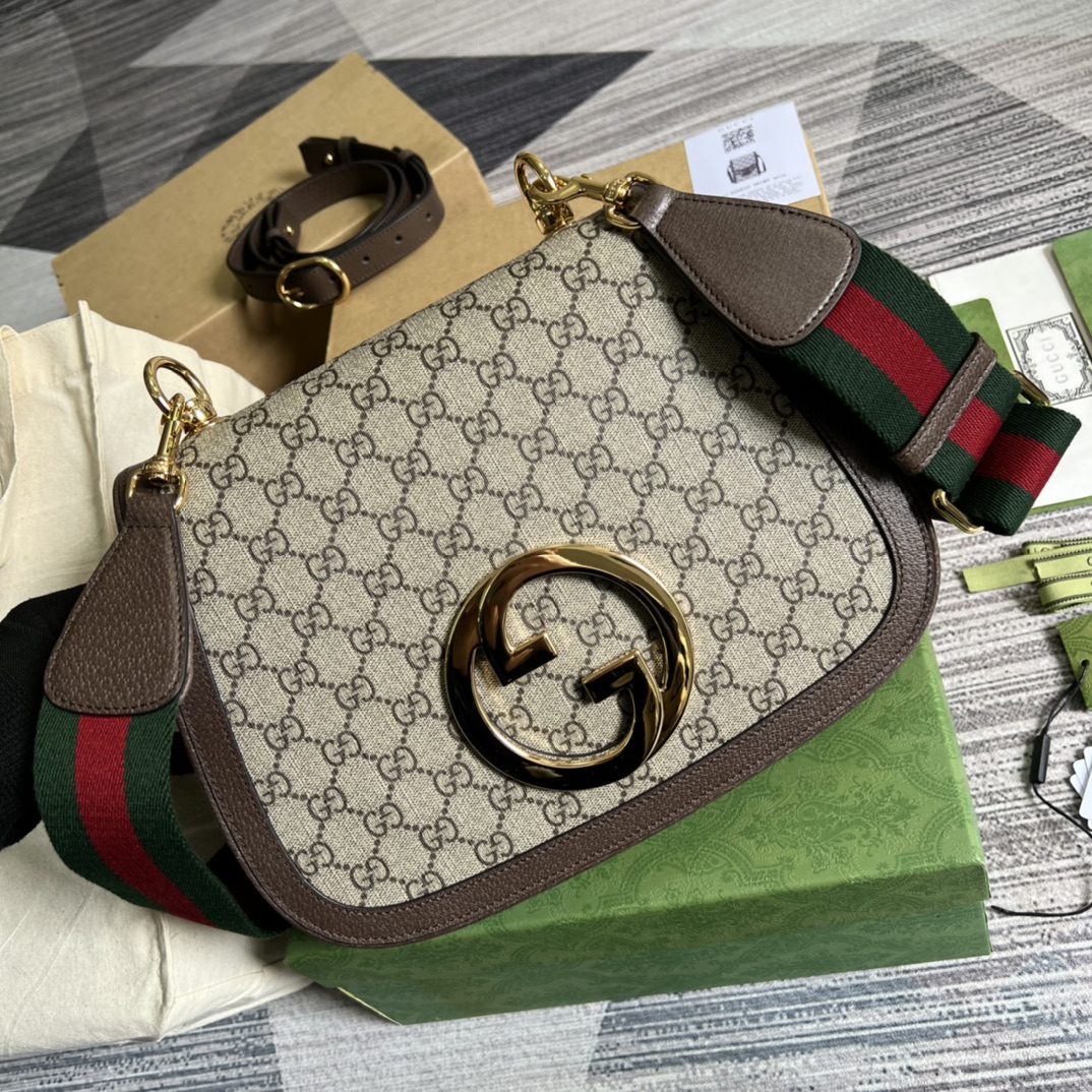 Woman’s Handbag with straps 11.4″x8.7″x2.8″ BB-9190095