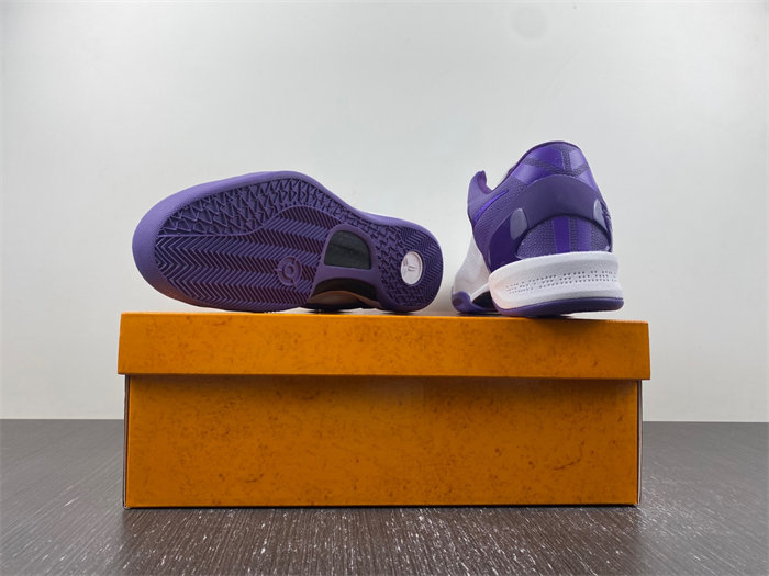 NK Kobe 8 Protro “White Court Purple” FQ3549-100