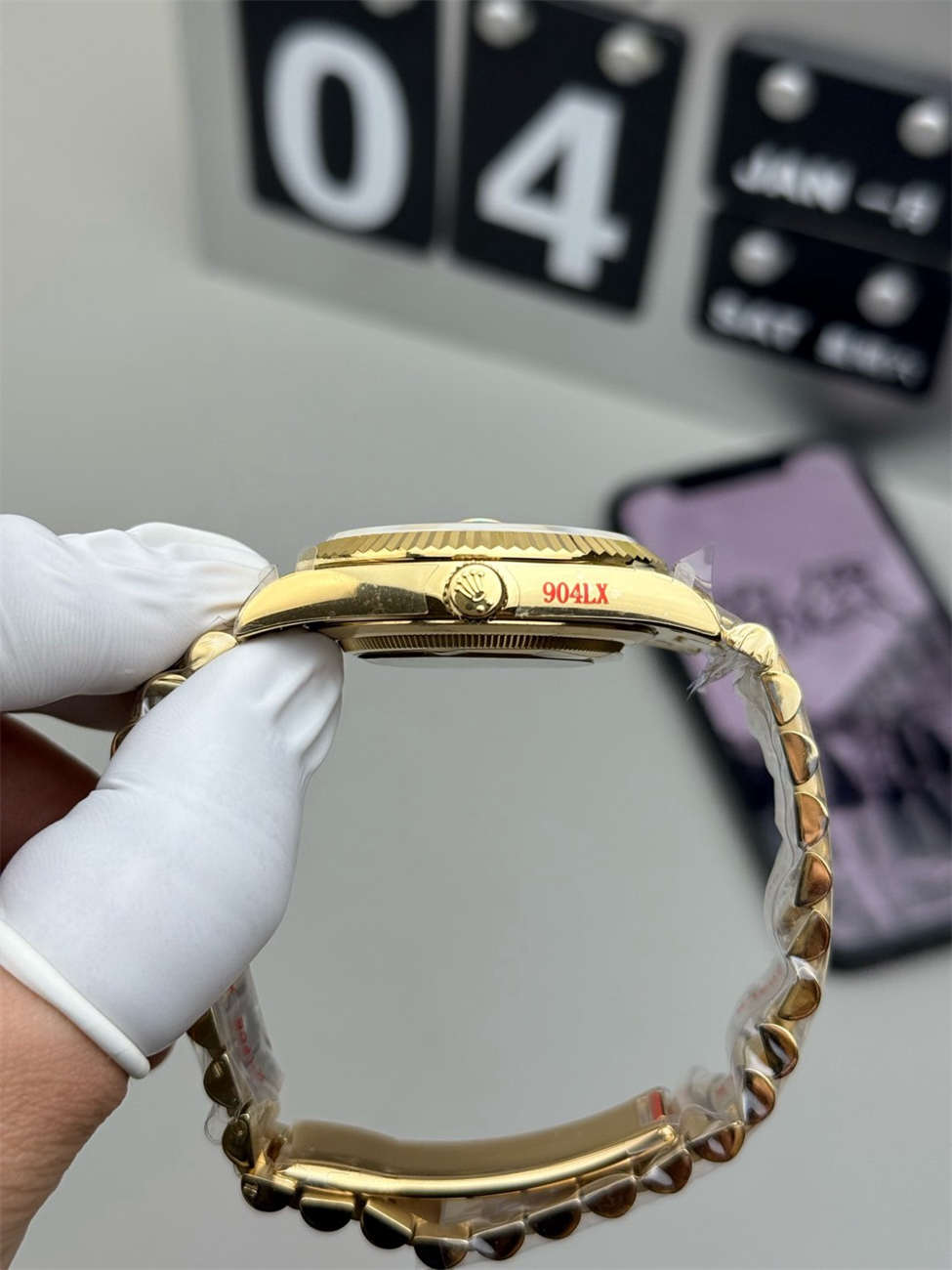 Rolex Day-Date 40 Green Replica (QF Factory) – 195g Heavy Tungsten Gold