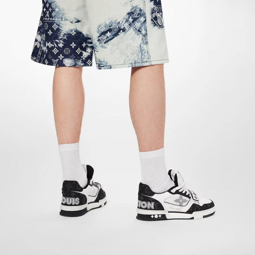 LV  Trainer Sneaker ‘Black’