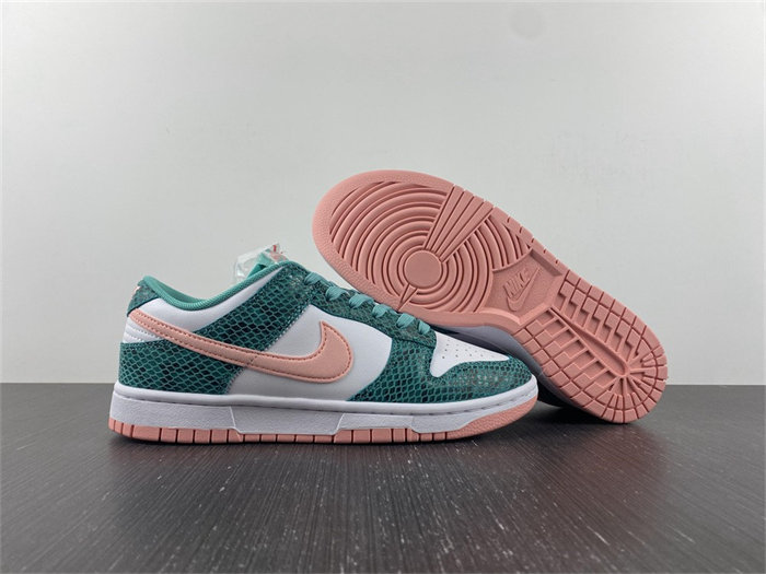 NK Dunk Low Snakeskin Washed Teal Bleached Coral DR8577-300