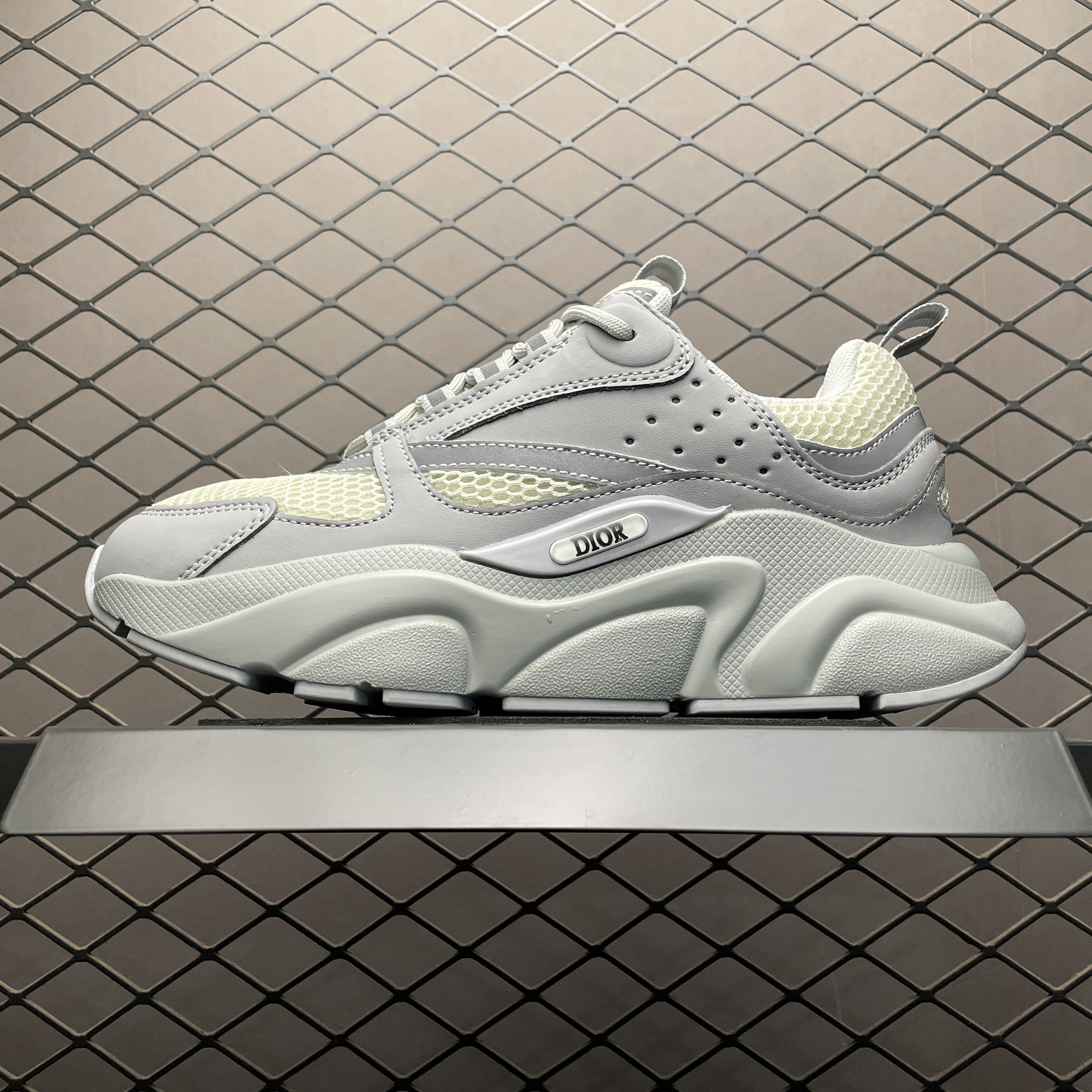 DR classic B22 Clunky Sneaker