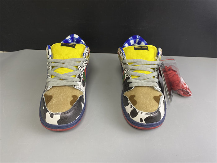 NK DUCK LOW PRO WHITE RED YELLOW 318403-175
