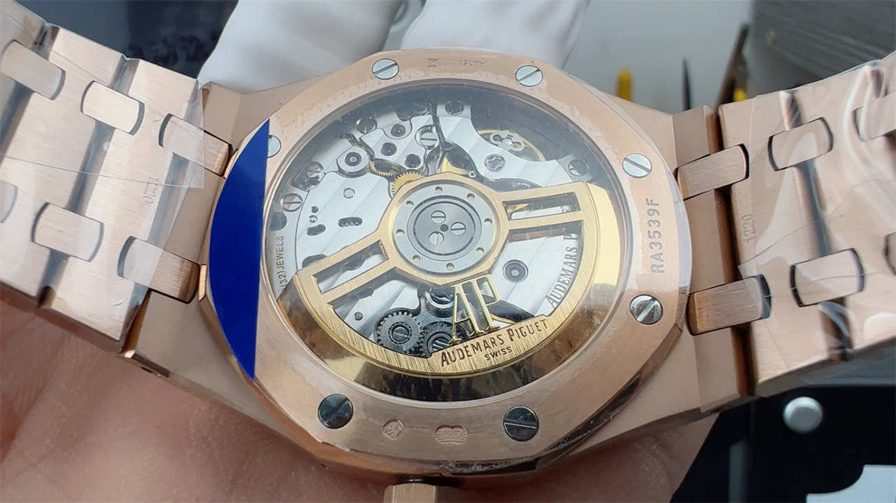 Audemars Piguet 15500 – Premium Royal Oak 41mm Rose Gold Automatic Watch