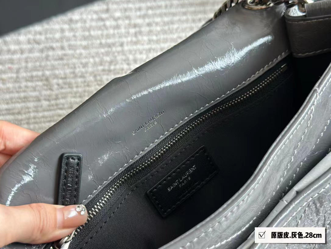 Big 11.0″x8.7″ Small 8.7″x7.1″ Chains strap Leather Messenger bag BB-921101
