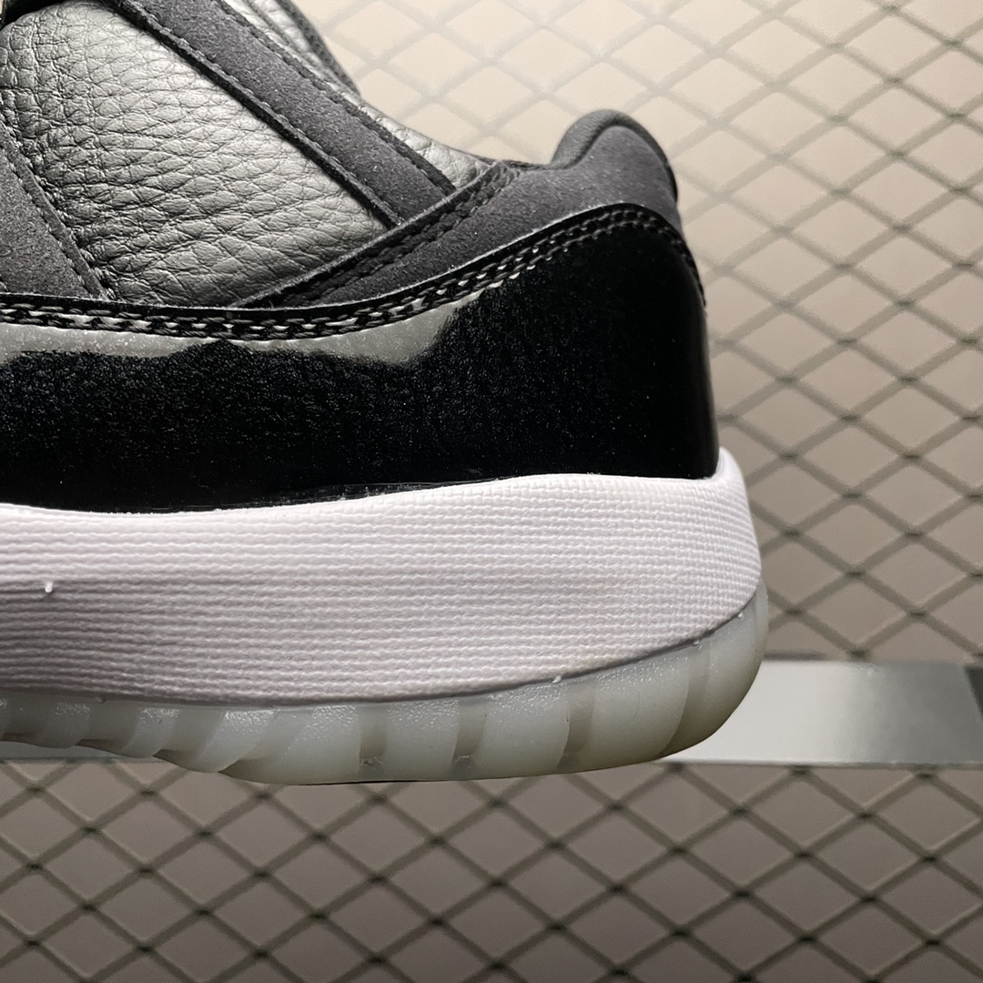 JRD 11 Retro Low 72-10 AV2187-001