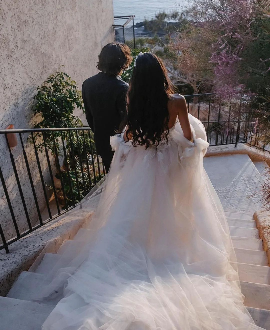 Cute A Line Sweetheart Tulle Wedding Dress with Appliques