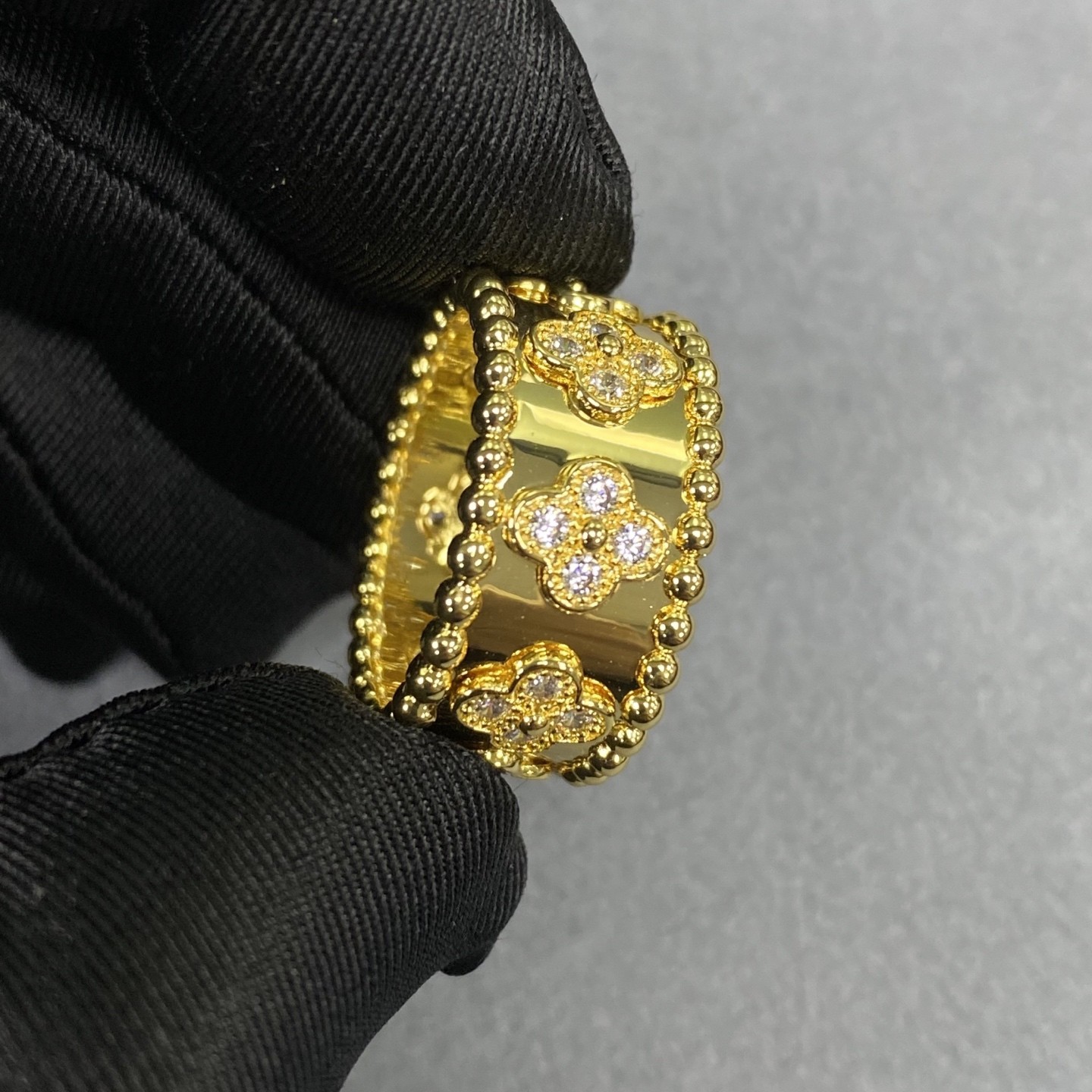 VCA Ring（Multiple colors）